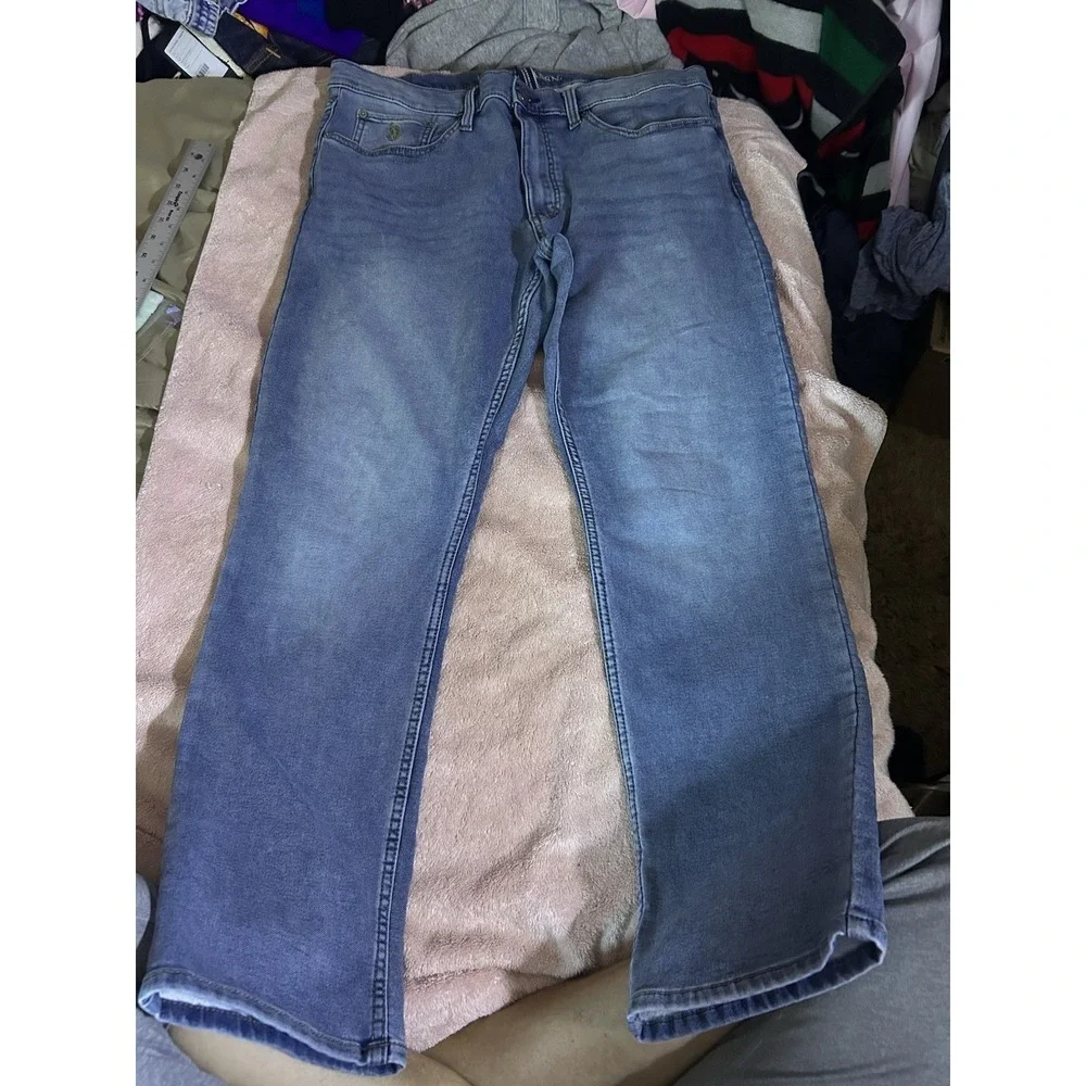 U.S. Polo‎ Assn Men's Jeans 36 X 30. Straight Leg. Medium Blue Wash